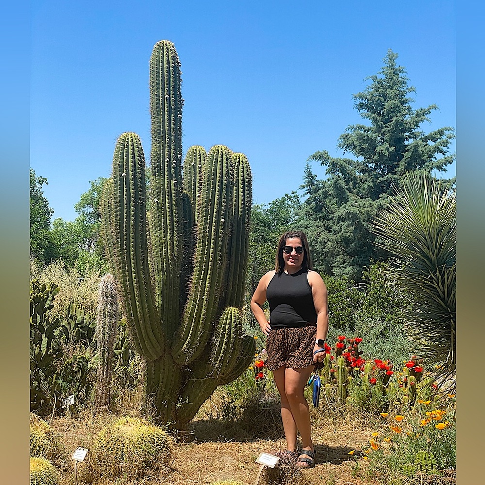 Hi my name is Angie🌵